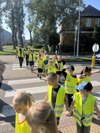 f4ed6a40-0e4d-4c86-b2f7-99c2f4dacc33