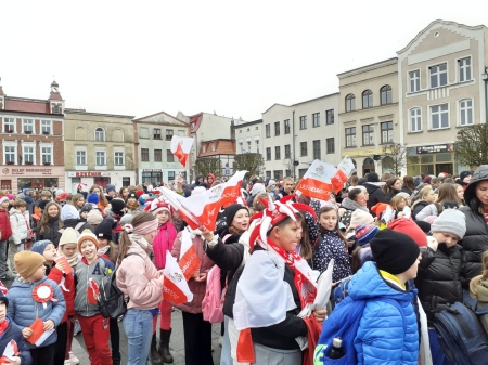 11 listopada - ''Najliczniejsza lekcja historii z quizem o Nieodległości'' - bicie rekordu